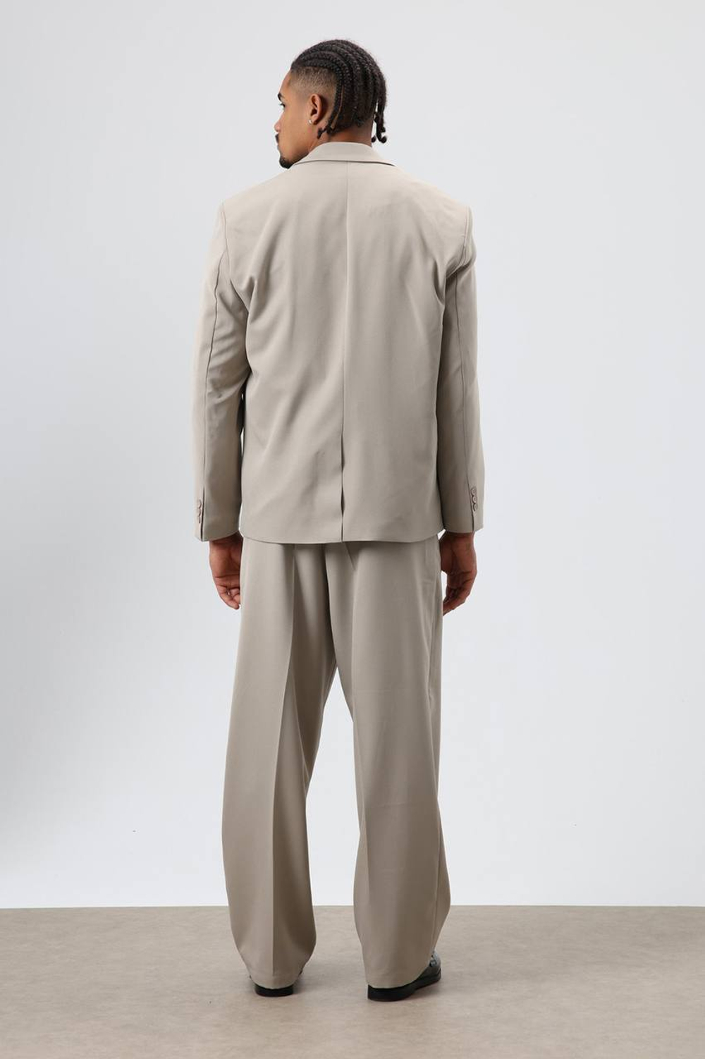 Однобортный бежевый оверсайз (УКОРОЧЕННЫЙ ПИДЖАК)