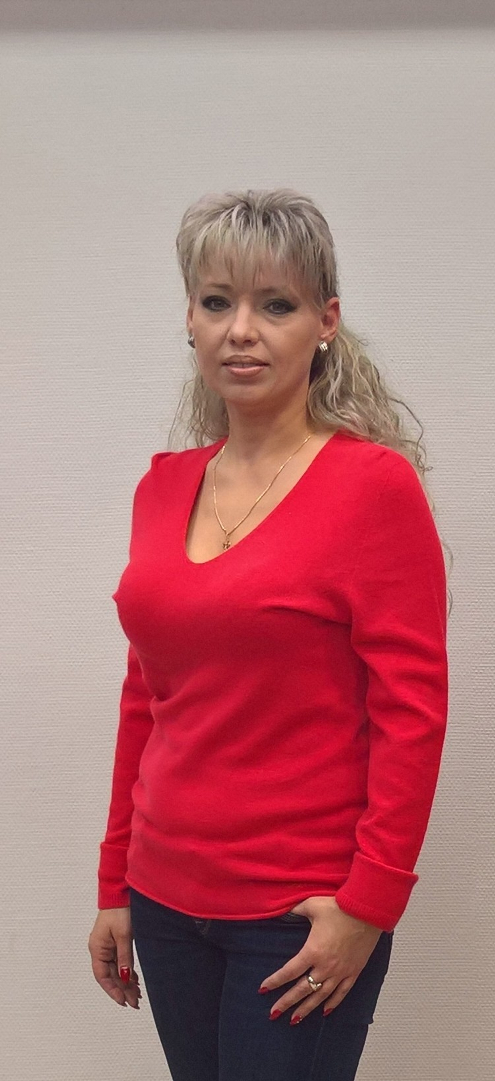 Бесшовный молодежный джемпер в 3-х цветах