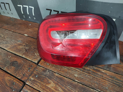Фонарь задний левый Mercedes A-Class (W176) 12-15 Б/У Оригинал A1769063300