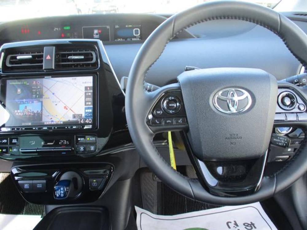 TOYOTA PRIUS 2020 г.