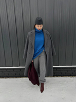 Свитер в цвете электрик