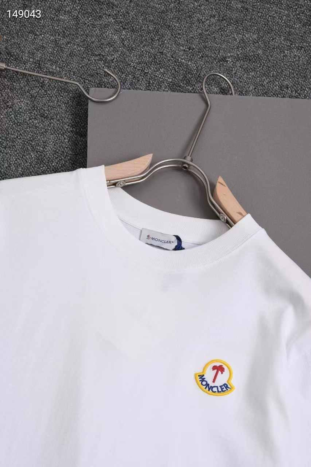 Футболка Moncler