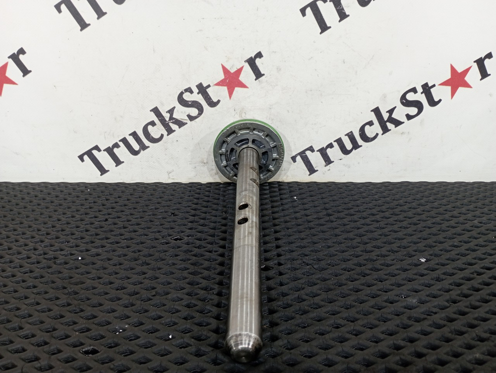 Вал вилки КПП