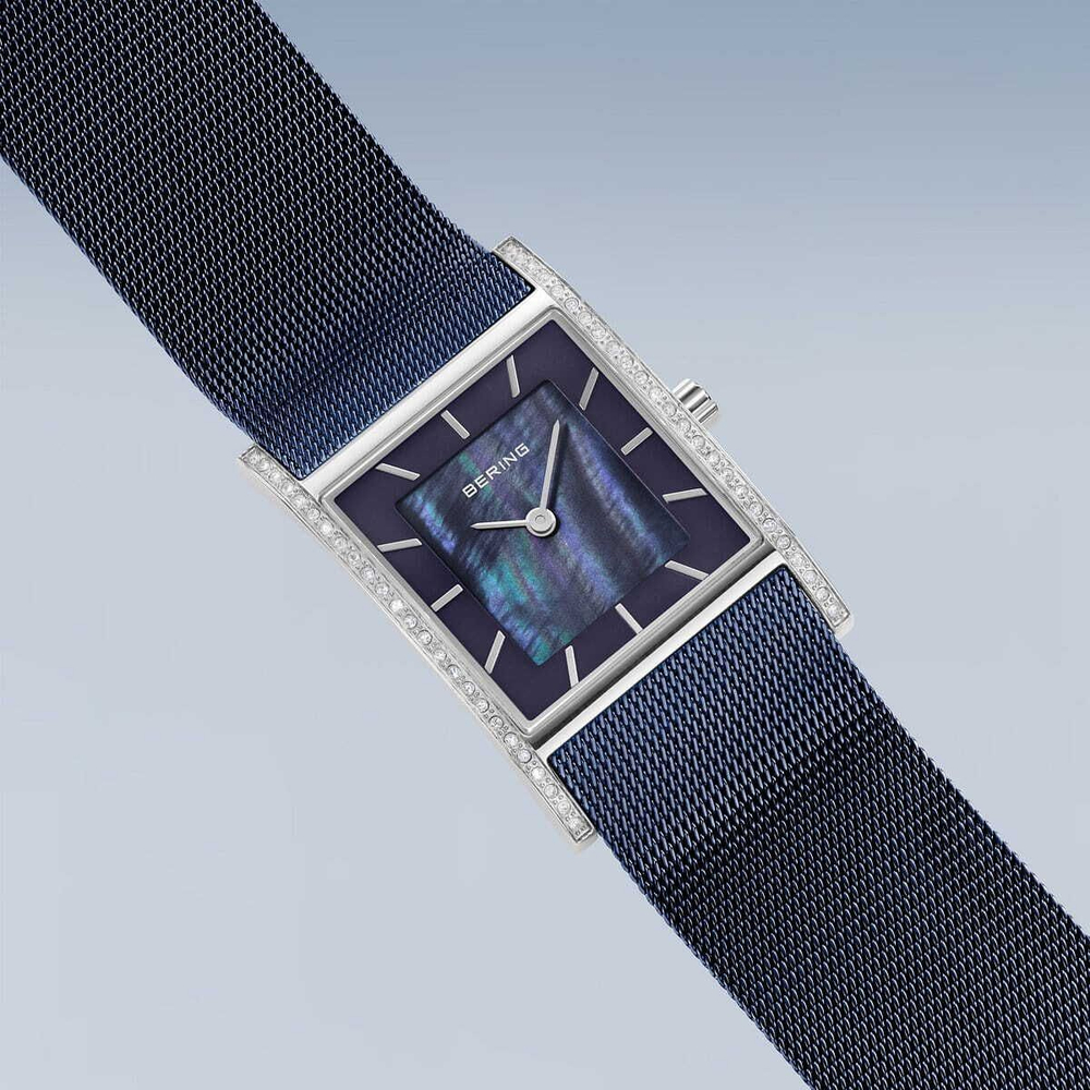 Женские наручные часы Bering 10426-397-S