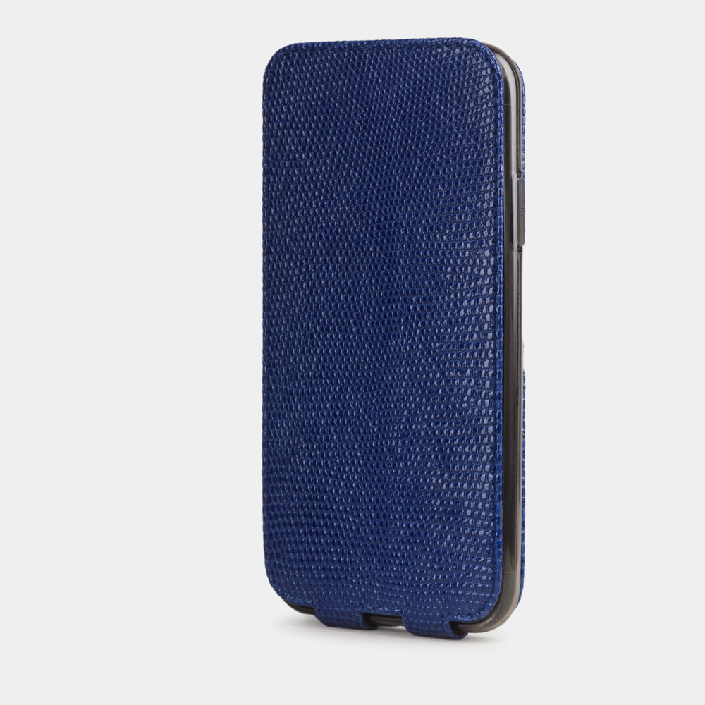 Чехол кожаный для iPhone 11 синего цвета