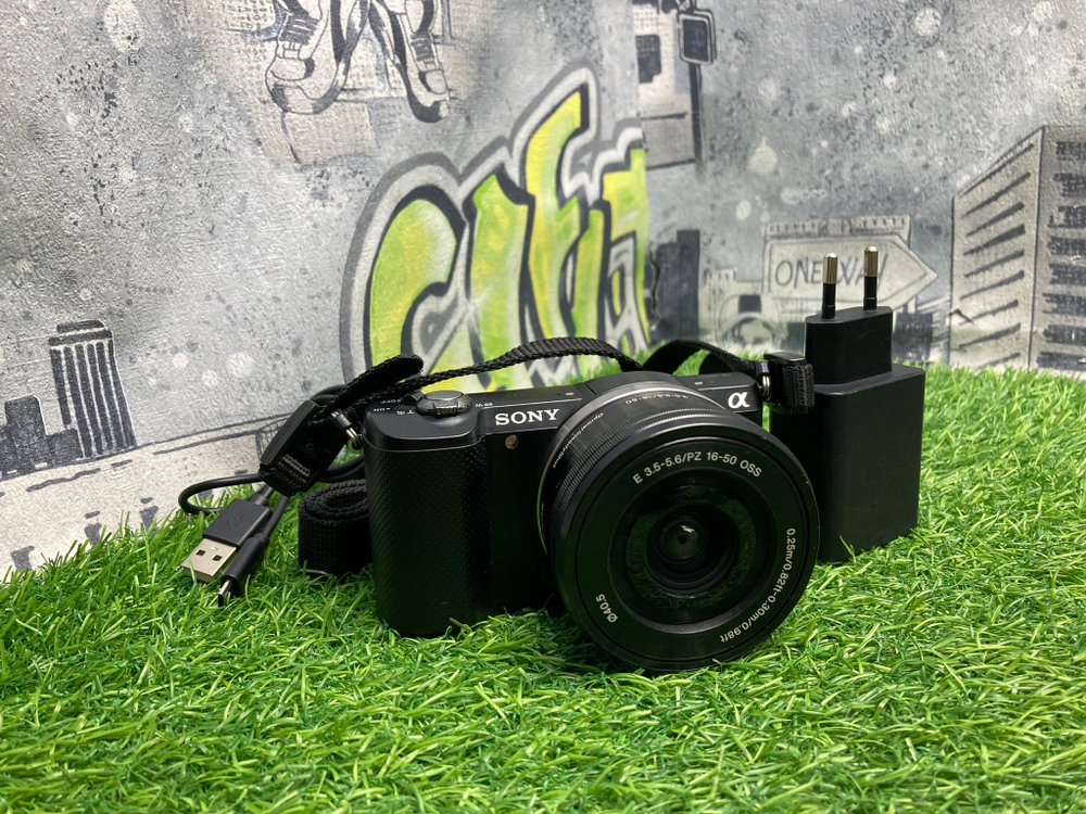Sony A5000 kit 16-50mm (5.900 кадров)