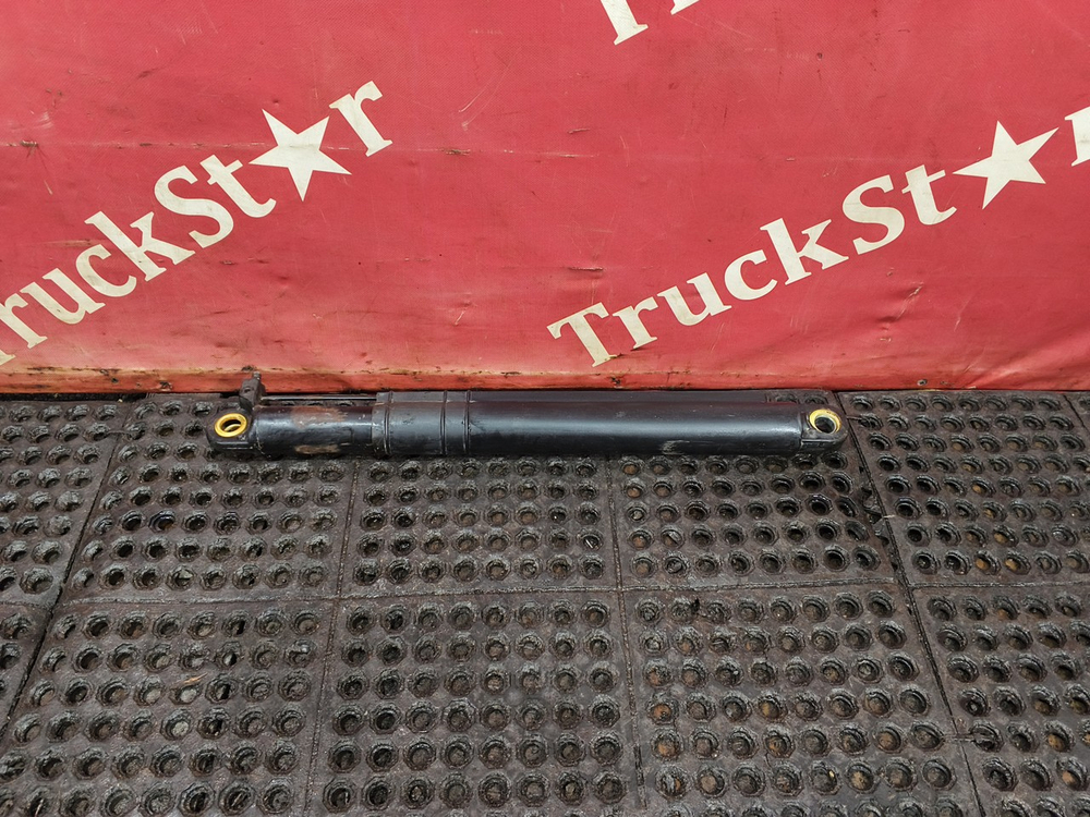 Цилиндр подъёма кабины 2023г.