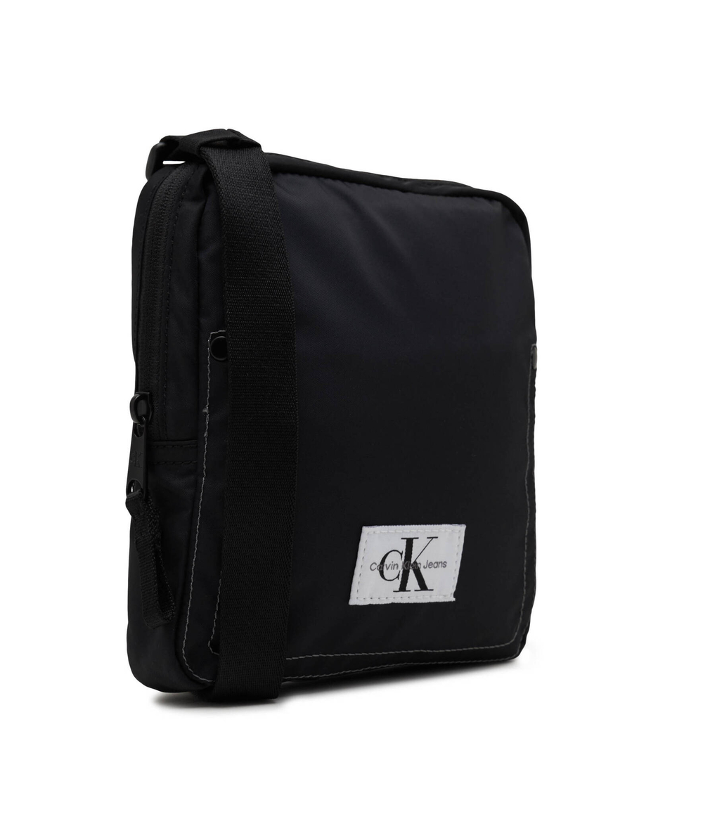 Сумка кросс-боди CALVIN KLEIN JEANS - черный(K50K511029)