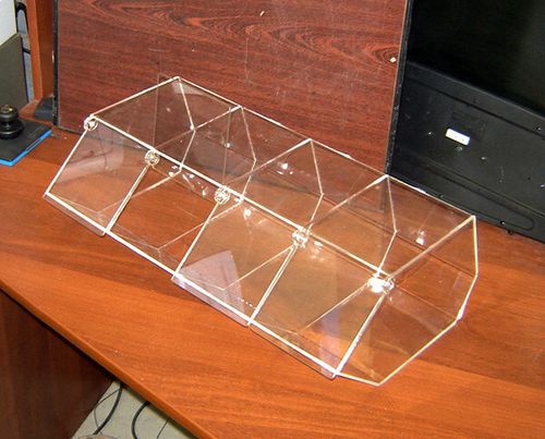 Диспенсер витрина для конфет, мармеладов снеков орехов на 4 яч малый