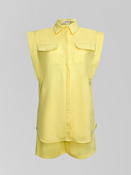 Костюм Agdali brand из шорт и удлиненной жилетки-рубашки с ремнем