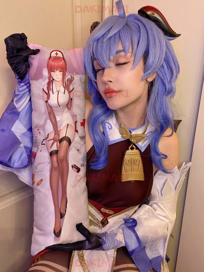 Мини дакимакура Макима из Человек-бензопила арт. M0985, 60х20 см