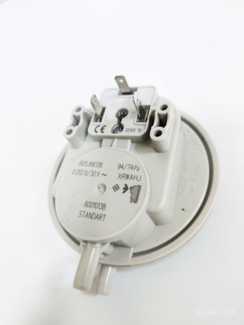 Реле давления воздуха (прессостат) HUBA 94/74 PA для котлов Bosch, Buderus. 87160112910