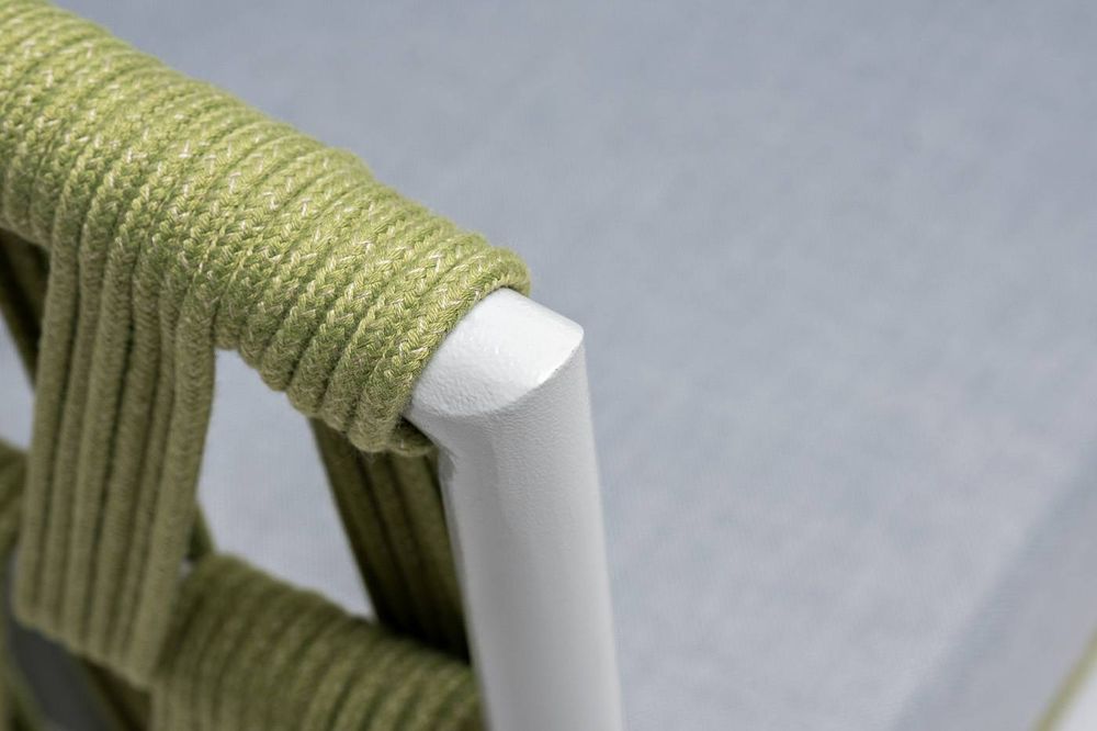 "Диего" диван 2-местный плетеный из роупа, каркас алюминий светло-серый (RAL7035) муар, роуп салатовый меланж круглый, ткань светло-серая