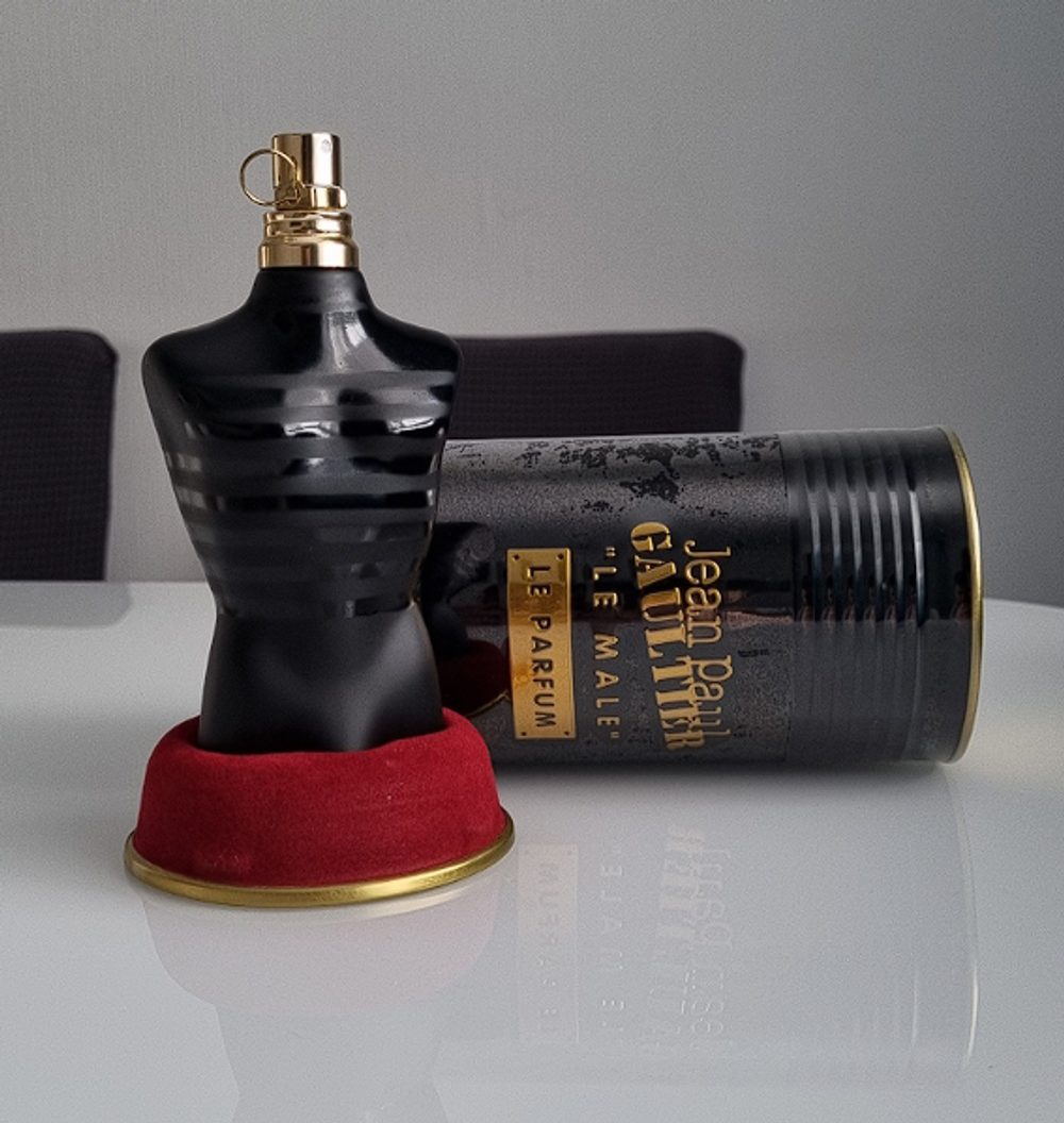 Jean Paul Gaultier Le Male Le Parfum  (duty free парфюмерия)