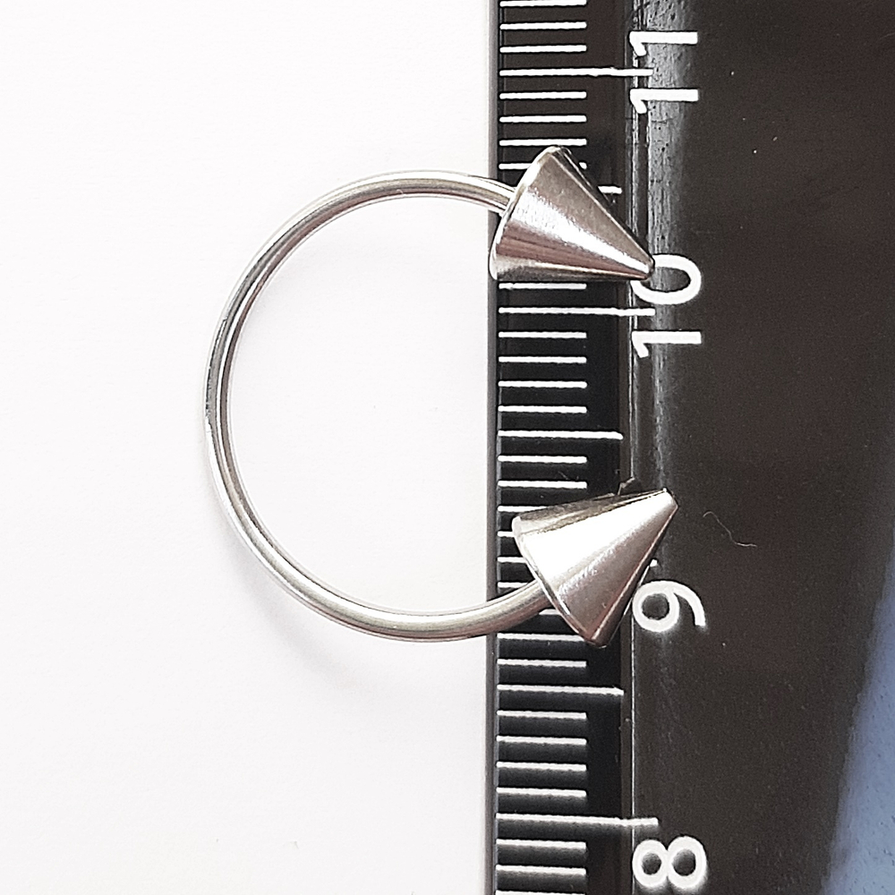 Подковы, полукольца для пирсинга: диаметр 16 мм, толщина 1.2 мм, диаметр конусов 6 мм. Сталь 316L.