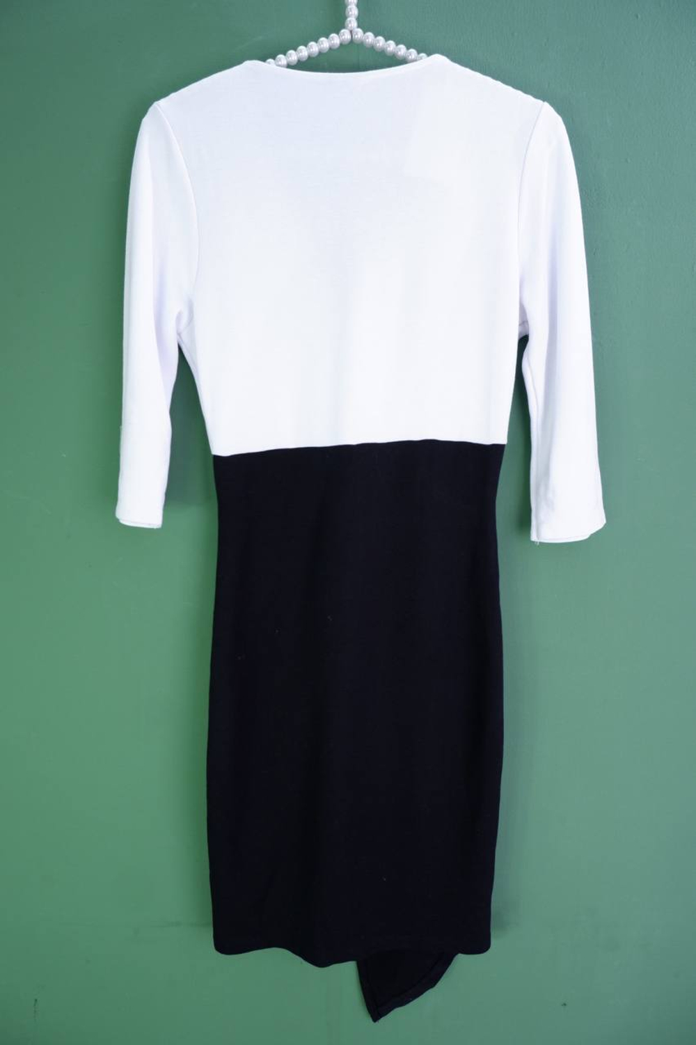 Платье Asos для офиса, маркировка 36, визуально на 42 размер