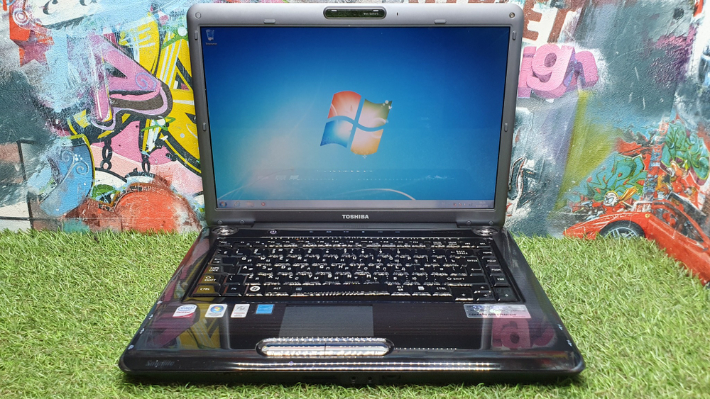 Ноутбук Toshiba Inel/3Gb