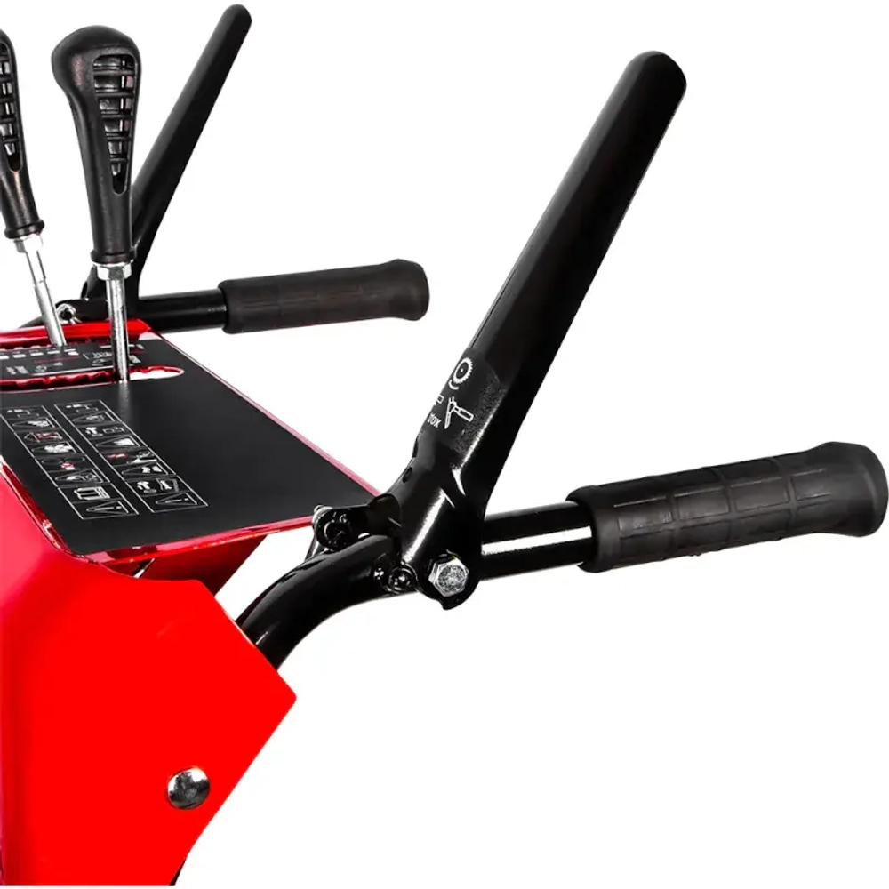 DDE ST7067 снегоуборщик бензиновый 7 л.с. ковш 66 см, выброс 11 м, 6 вперед/2 назад 798-478