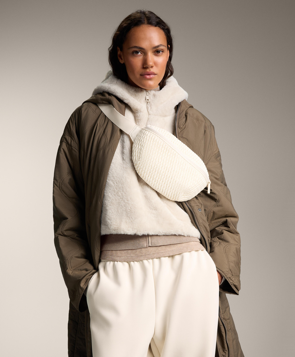 OYSHO Мягкая поясная сумка, кремовый