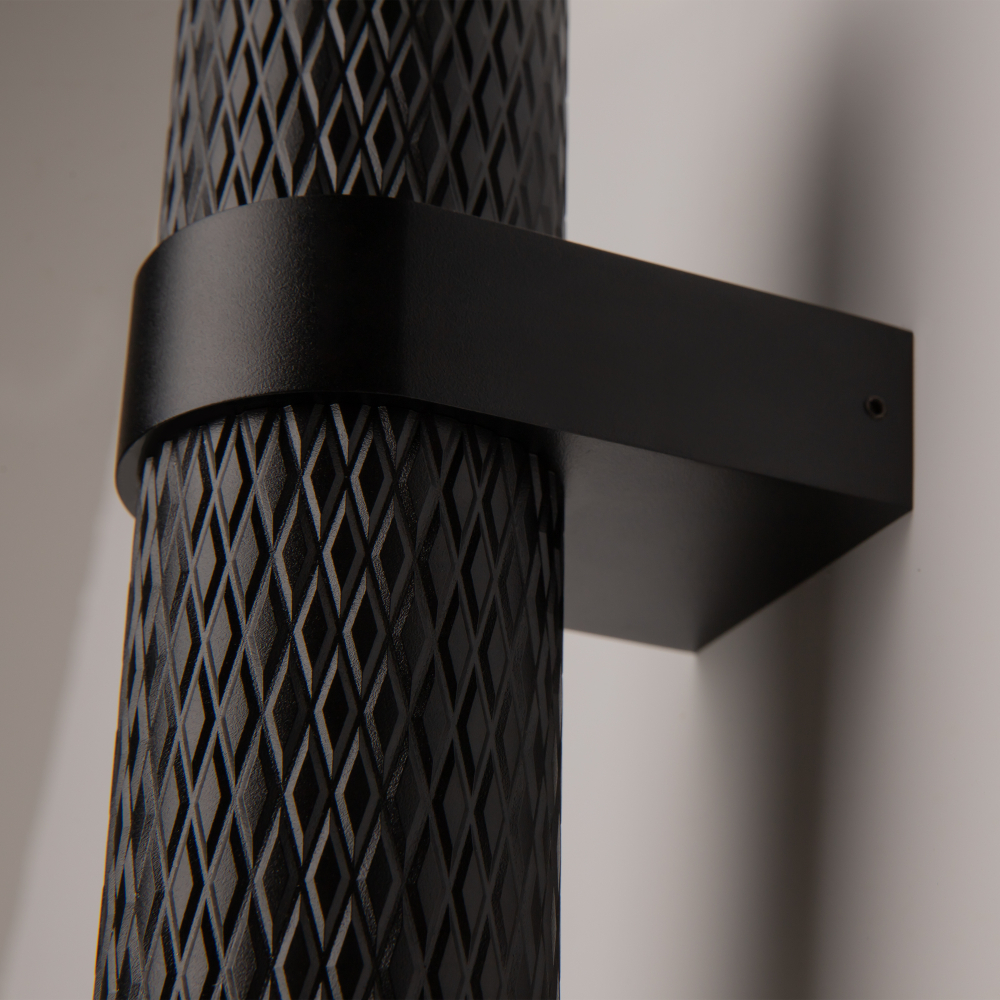 Настенный светильник (бра) Maytoni C069WL-02B