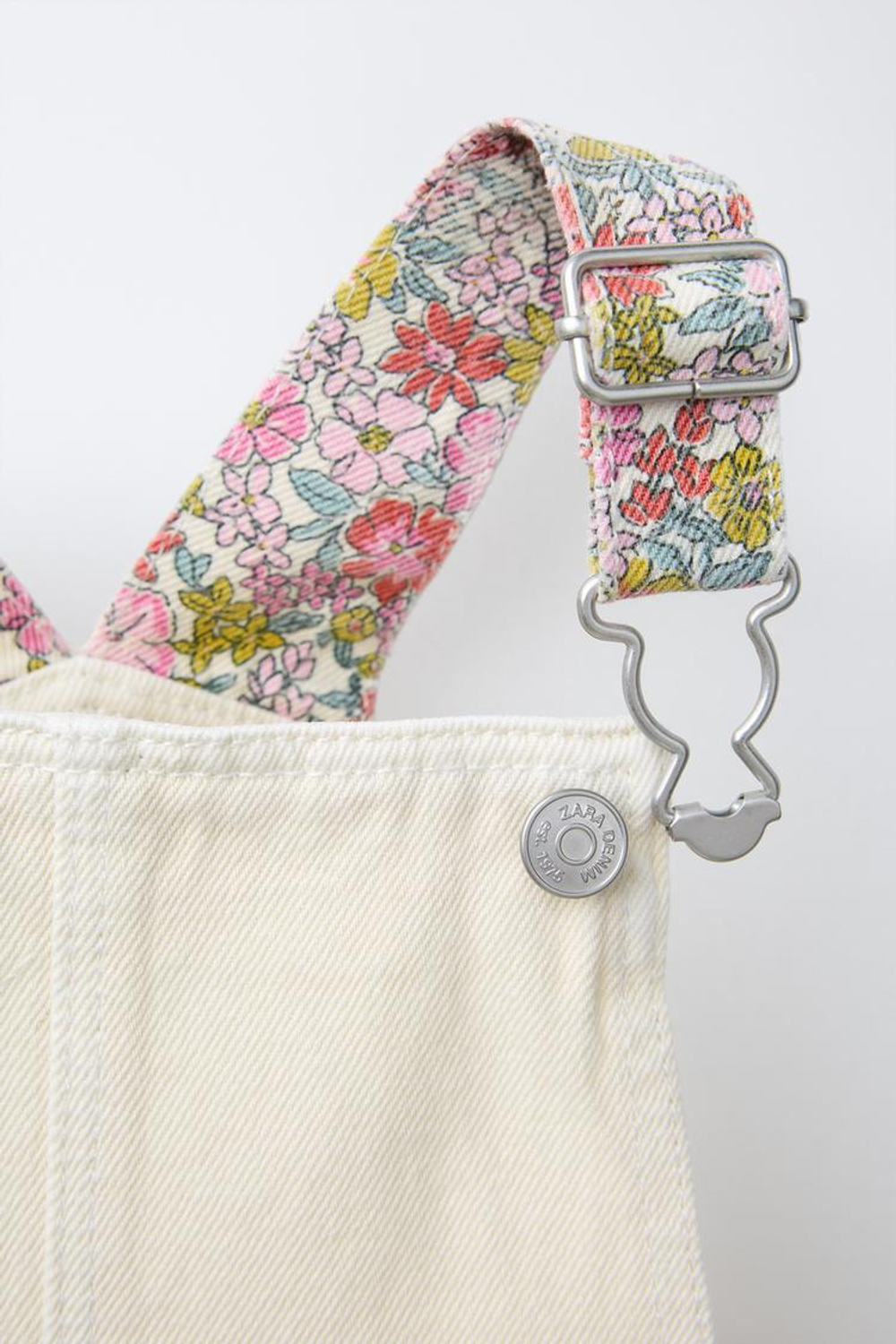 ZARA КОМБИНЕЗОН ИЗ ТВИЛА С ЦВЕТОЧНЫМ ПРИНТОМ, РОЗОВЫЙ