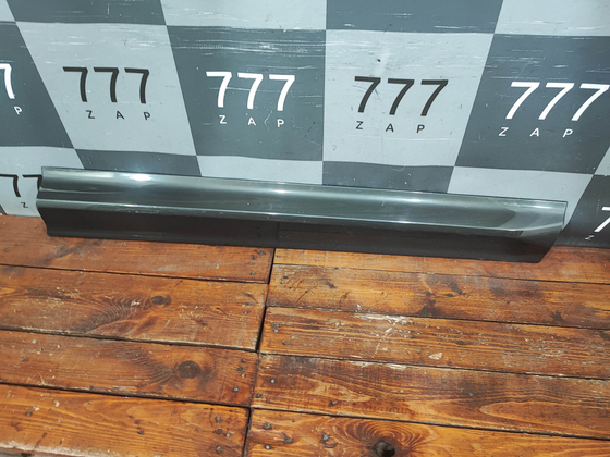 Накладка двери передней правой Volvo XC60 2 17-нв Б/У Оригинал 31440303