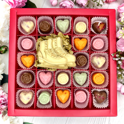 Шоколадный набор "Фигурные коньки": шоколадка и 21 конфета ручной работы