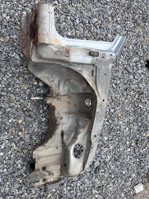 Лонжерон передний правый NISSAN EXPERT 2001