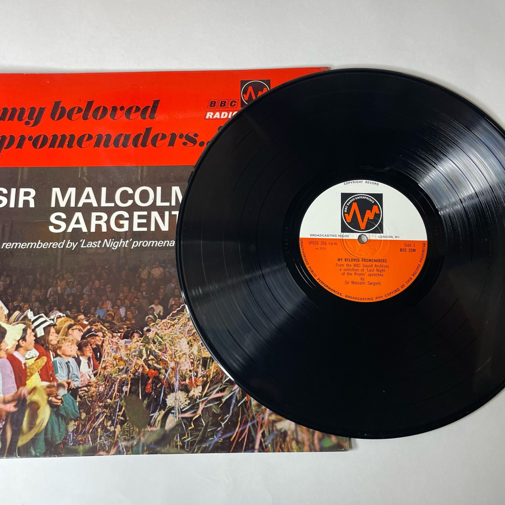 Винтажная виниловая пластинка LP Sir Malcolm Sargent My Beloved Promenaders (Англия 1968) Stand Up Комик Из Прошлого