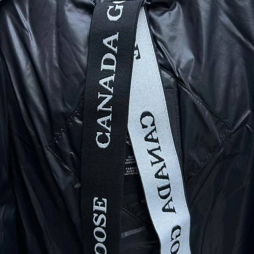 Пуховик Canada Goose