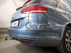 Фаркоп оцинкованный Galia V081A для Volkswagen Passat B8 седан/универсал 08/2014-, в т.ч. Alltrack B8 2015-, Skoda Superb 3 седан/универсал 03/2015-(паспорт и сертификат в комплекте)(без электрики)