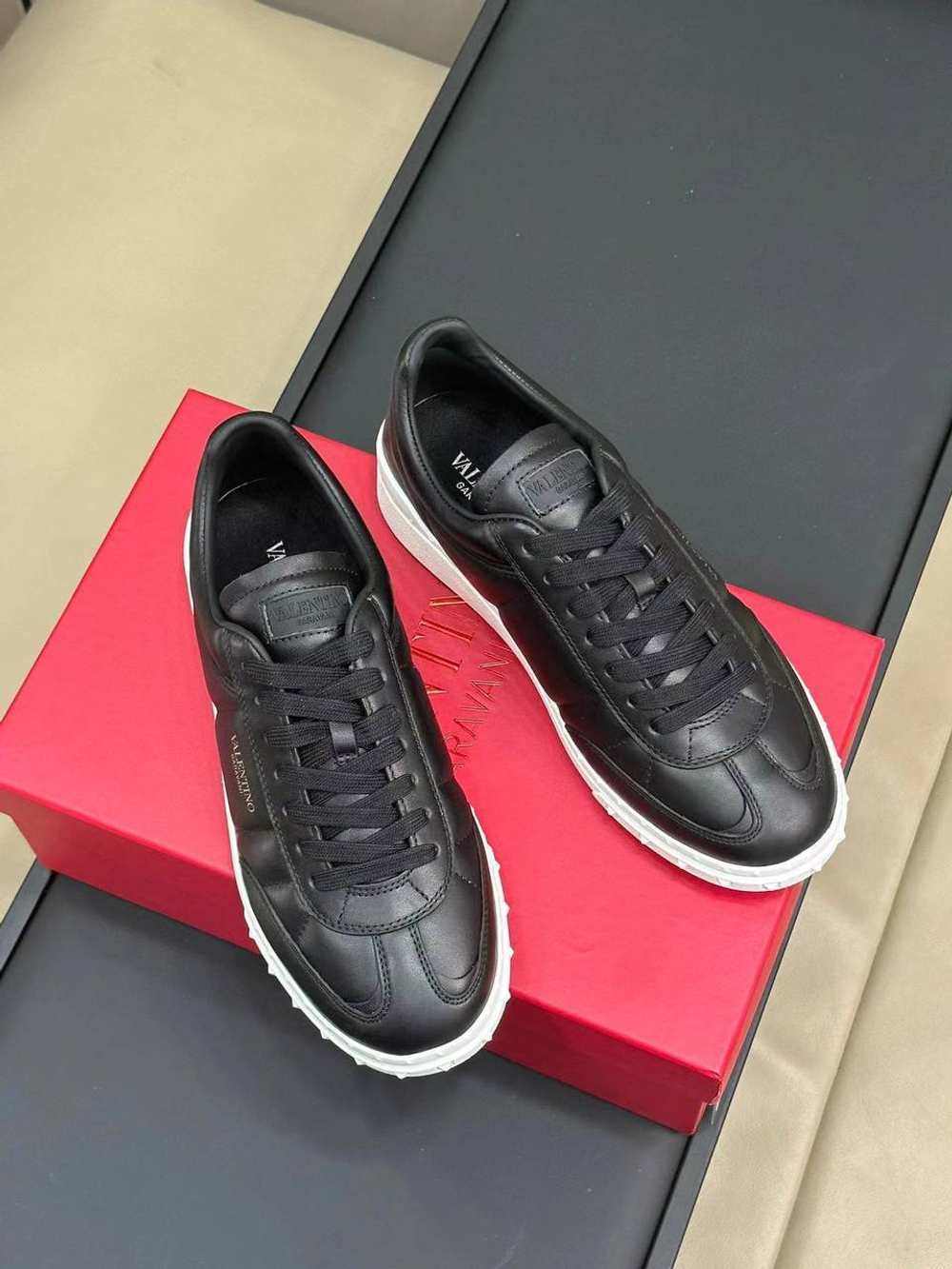 Кеды Valentino