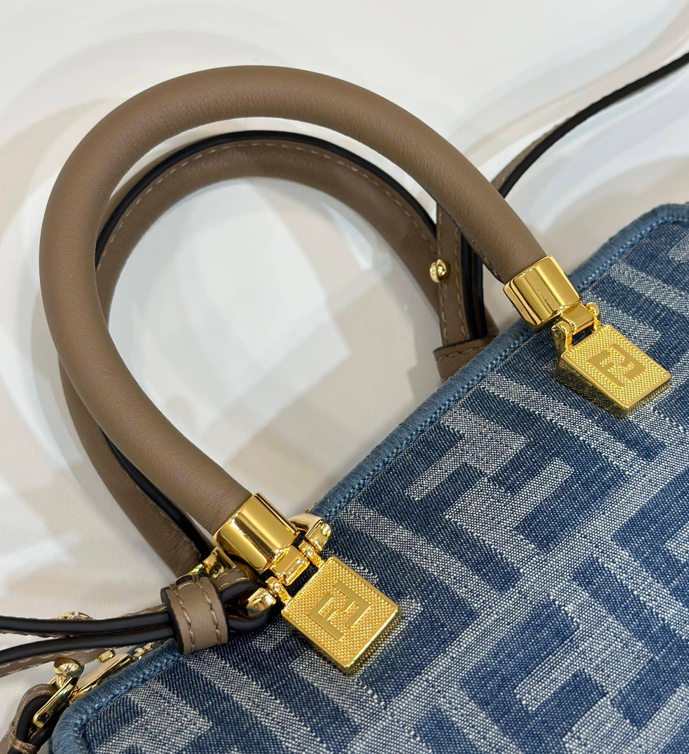 Fendi By The Way Mini 20 cm