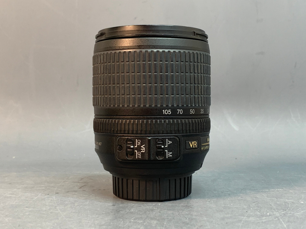 Nikon 18-105mm 3.5-5.6G AF-S ED DX VR Nikkor