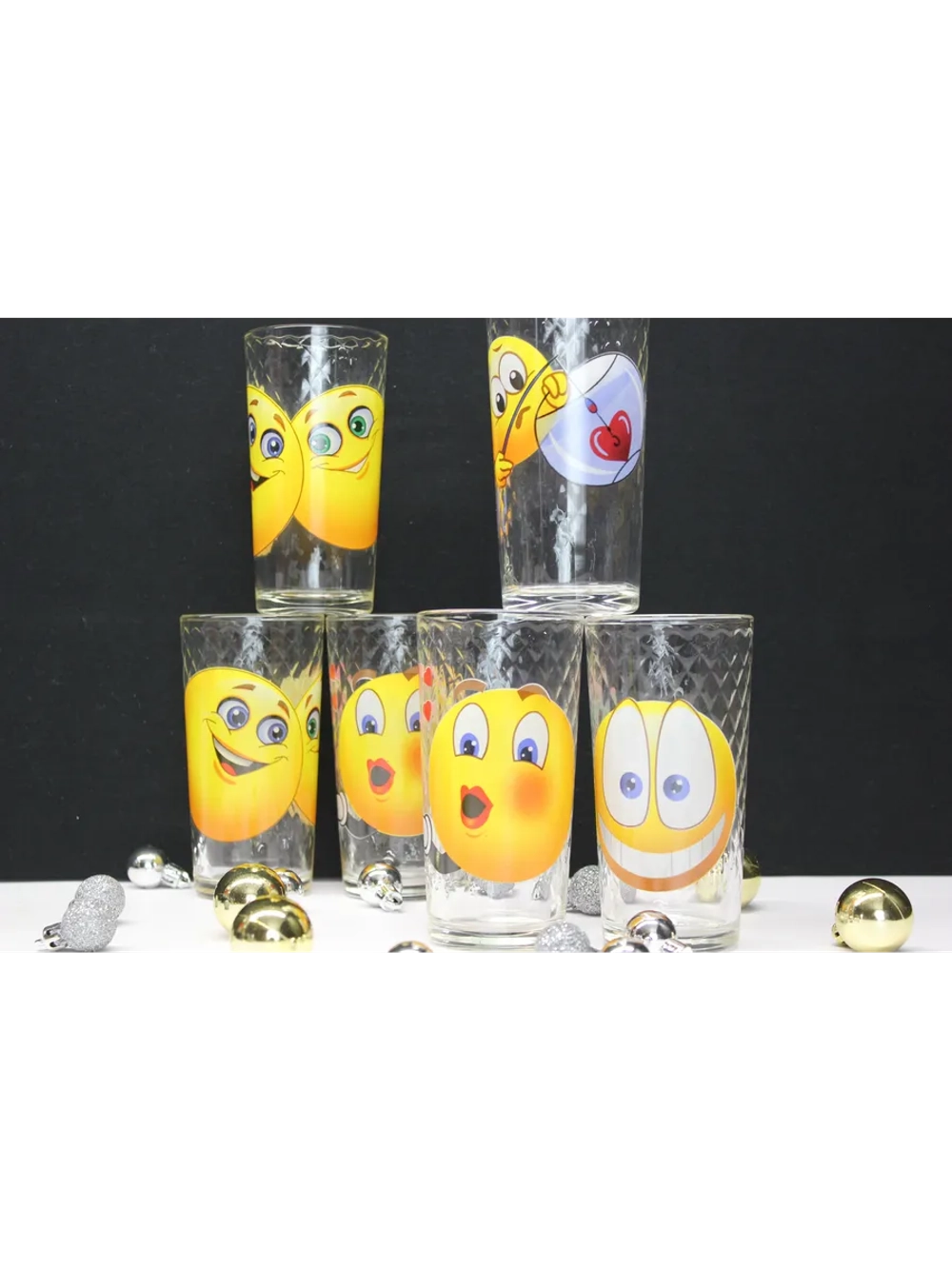 Набор стаканов