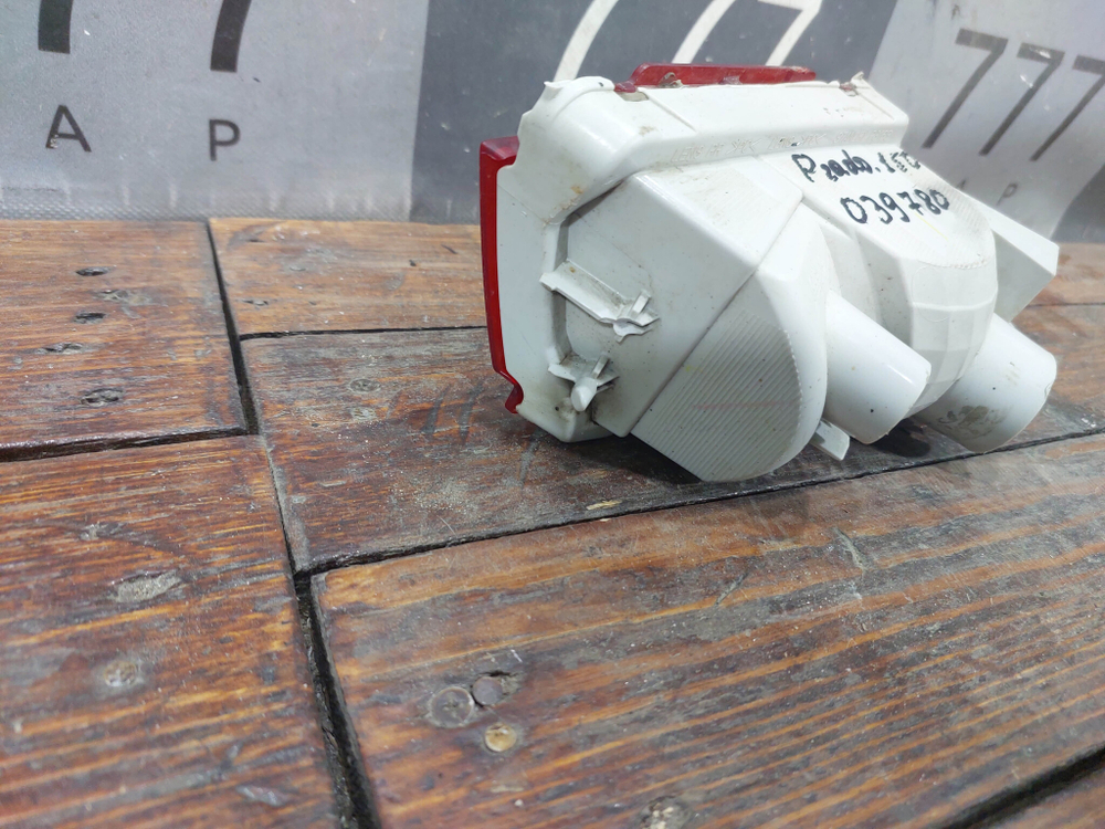 ПТФ задний левый Toyota Land Cruiser Prado 150 09-17 Б/У Оригинал 8159160270