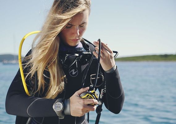 Декомпрессиметр Suunto D6i Novo Stealth Серый