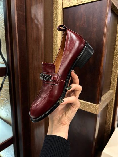 Лоферы женские