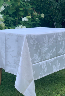 Скатерть 150х220 и 8 салфеток EmilioGatti Tulipan белые