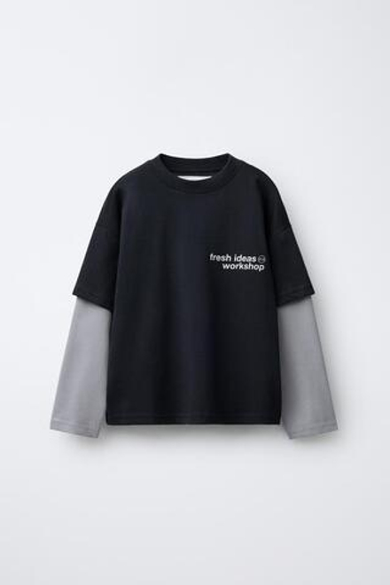 ZARA ЛОНГСЛИВ С ДВОЙНЫМИ РУКАВАМИ И НАДПИСЬЮ, СЕРО-СИНИЙ