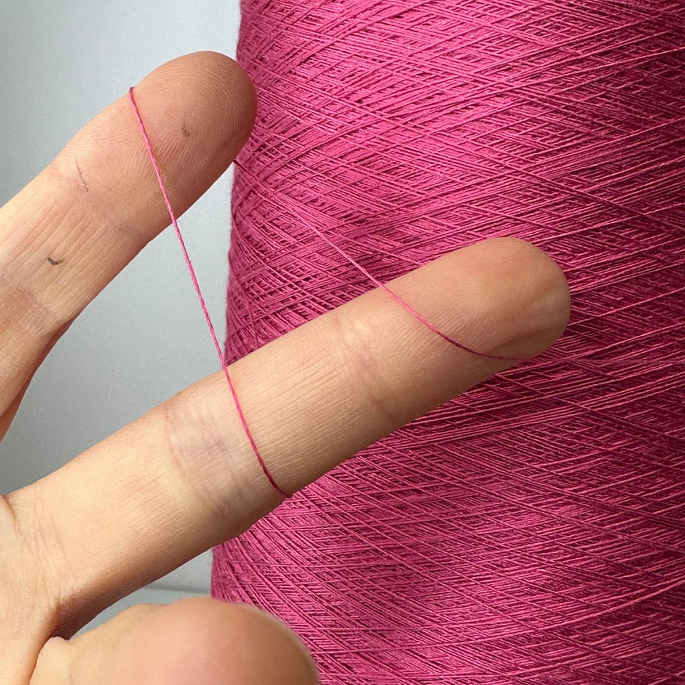 ANGEL UNITO - MF Sesia; 100% шёлк; 3000м/100гр; цвет: орхидея;