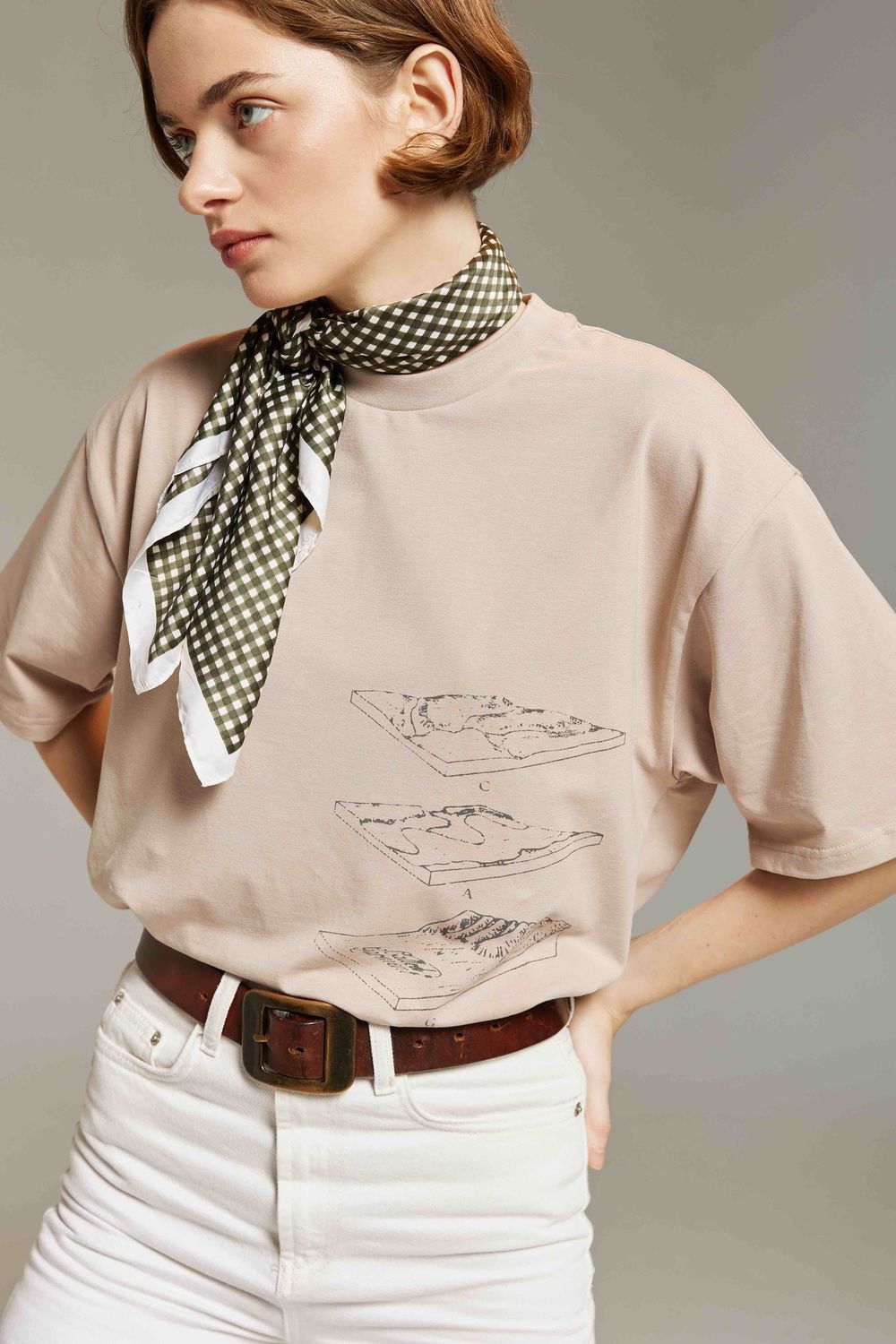 Футболка Called a Garment Diagram Какао