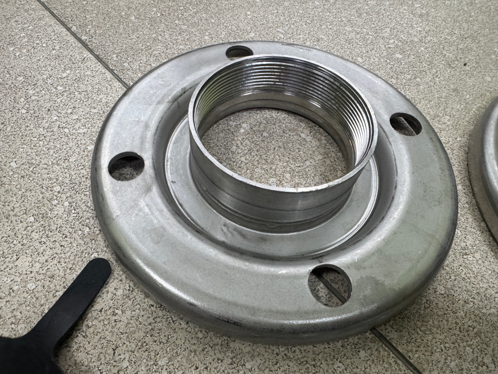 Комплект фланцев: входной (диаметр 100мм) /выходной (диаметр 80мм) для насосов "LEO" моделей XZS100-80-125/40, XZS100-80-125/55, XZS100-80-125/75, XZS100-80-160/92, XZS100-80-160/110