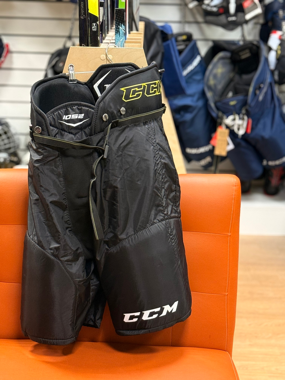 CCM tacks 1052 SR M