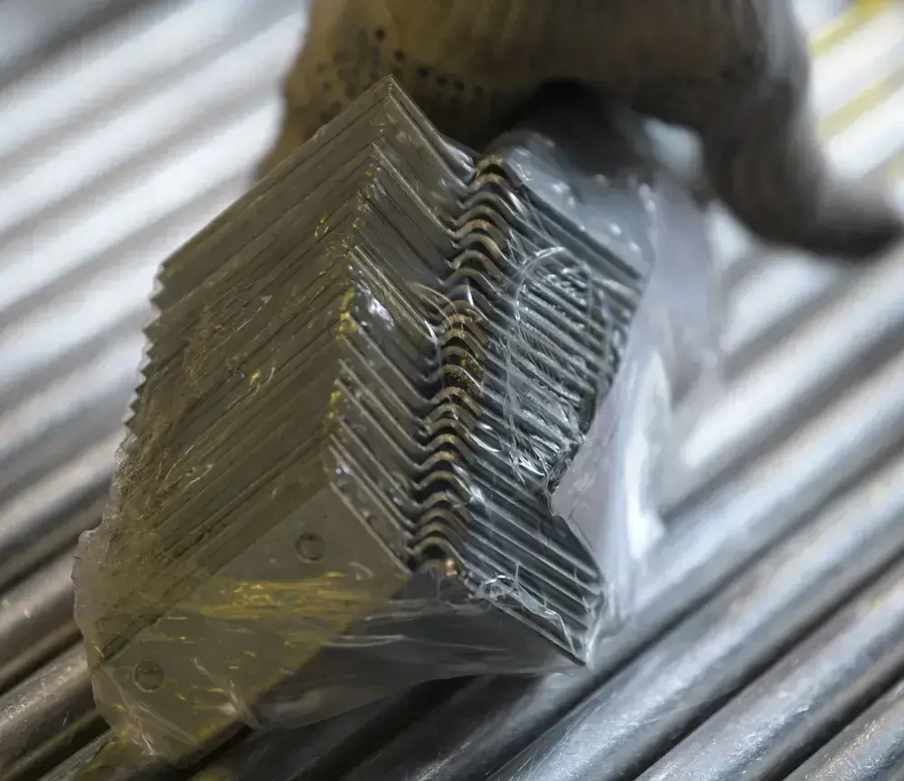 ПЗМ Уголок перфорированный крепежный Усиленный 50 мм x 35 мм 50 шт.