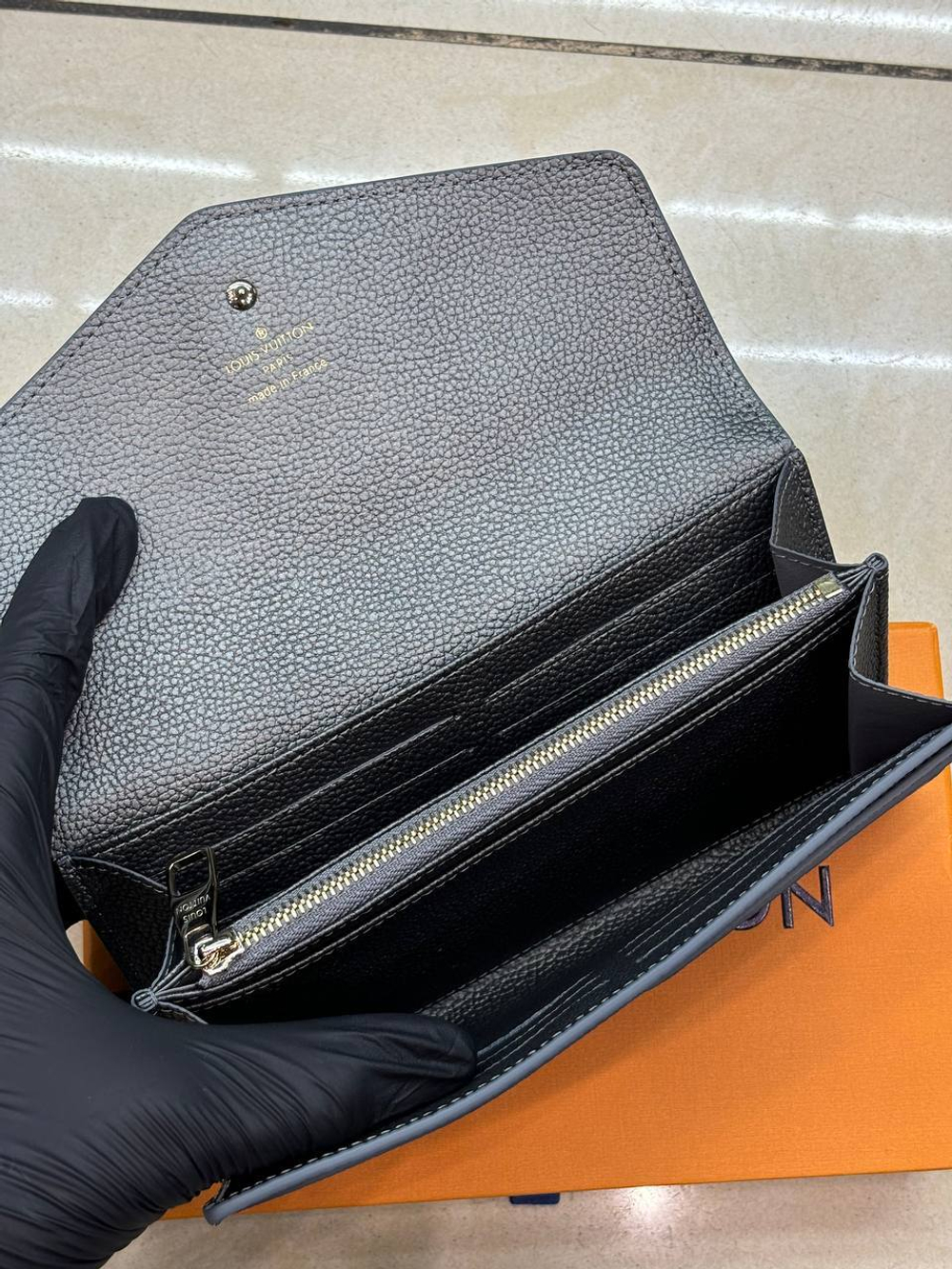 Кошелек Louis Vuitton
