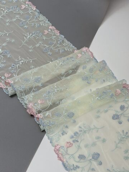 Вышивка на сетке светлая желто-зеленая с мультиколор эластичная ширина 22,5 см