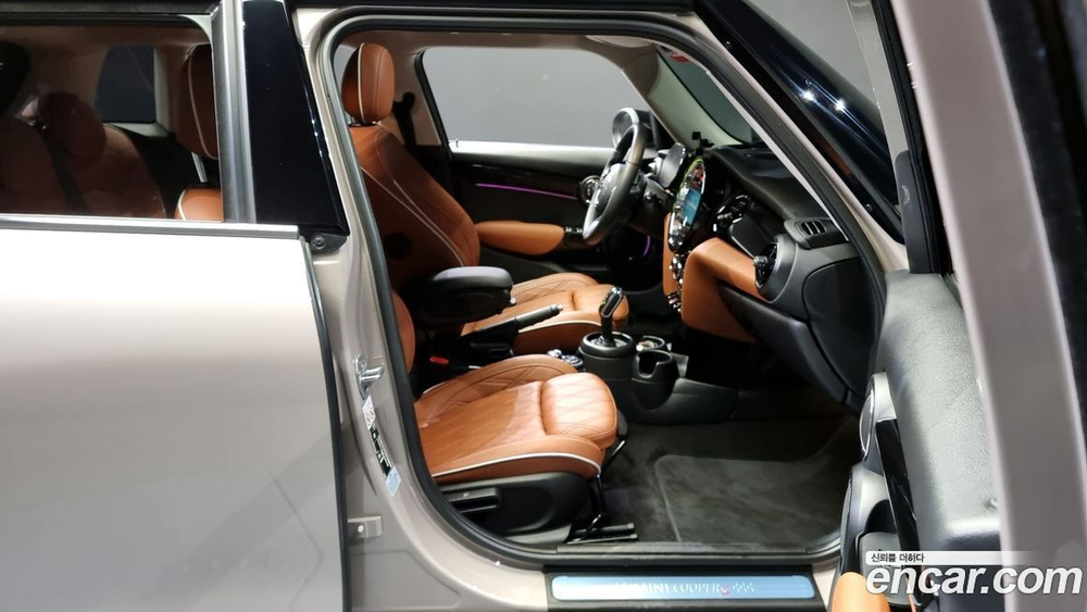 Mini Cooper S 5 даерей Classic (08.2022)