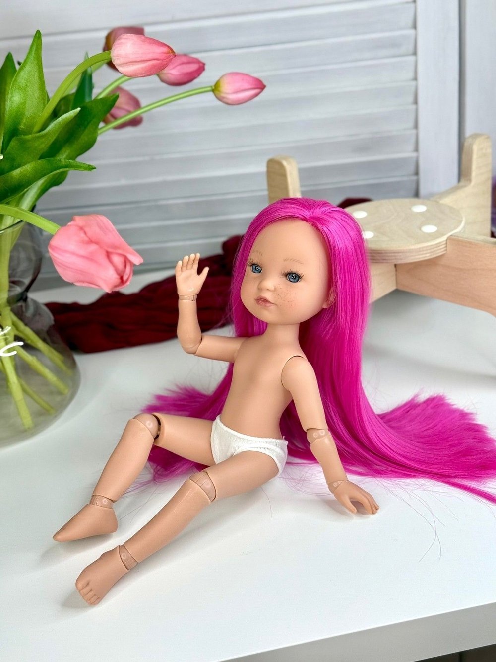 Кукла BERJUAN виниловая шарнирная 35см Greta (4820A10)