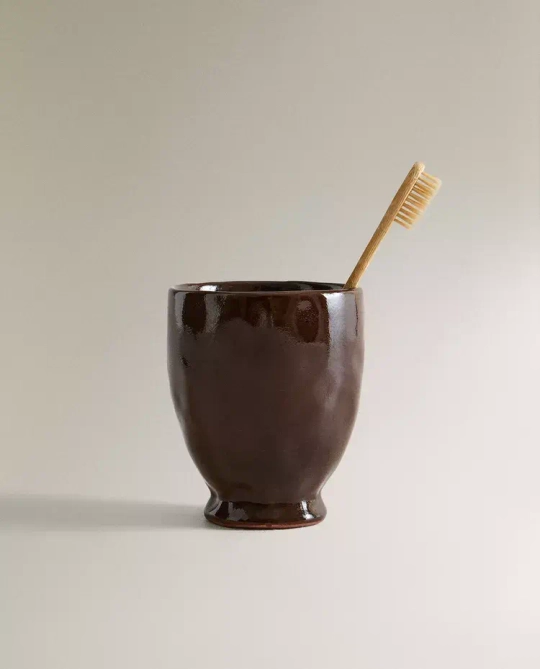 ZARA HOME БЛЕСТЯЩИЙ СТАКАН ДЛЯ ЗУБНЫХ ЩЕТОК ИЗ ТЕРРАКОТЫ, КОРИЧНЕВЫЙ